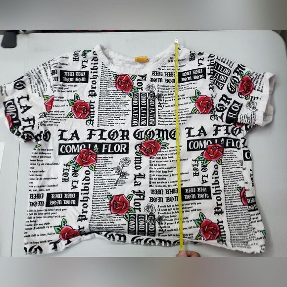 Vibe N' Selena Quintanilla-Perez Song Lyrics Crop Top - Picture 6 of 8